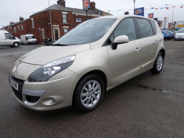 2010 Renault Scenic 1.5 DCI 5d image 3