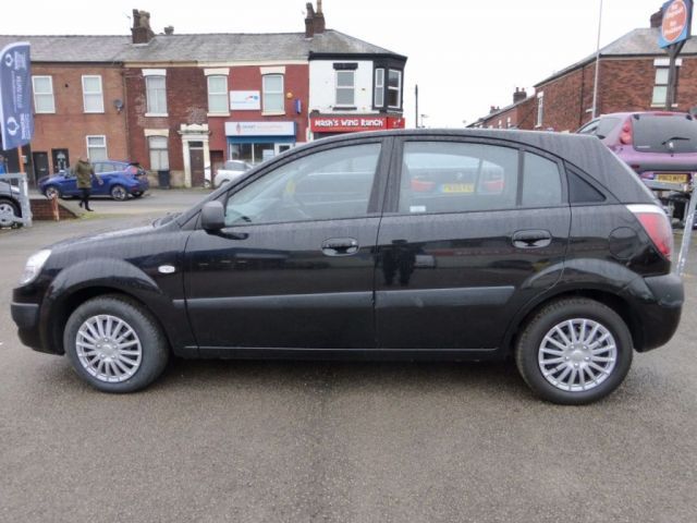 2009 KIA RIO 1.4 16V 5d image 4