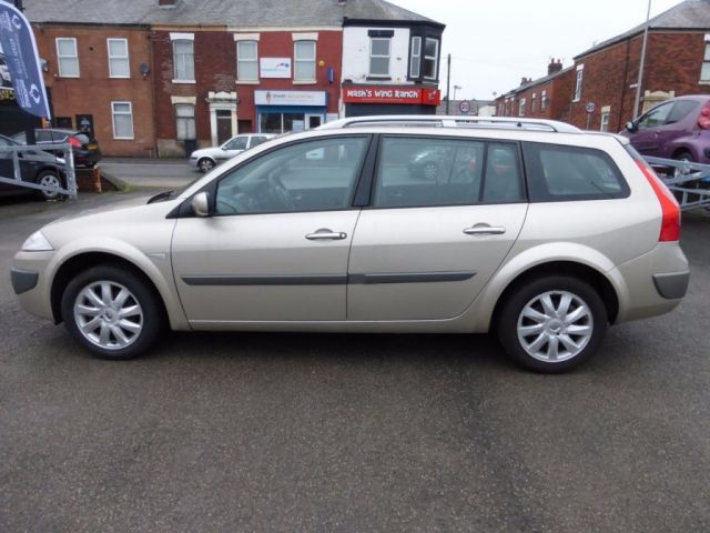 2008 Renault Megane 1.6 VVT 5d image 4