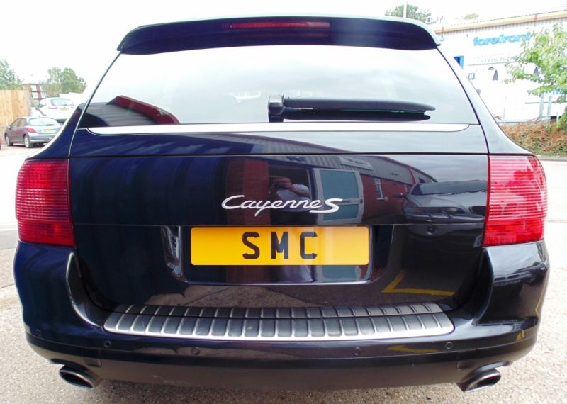 2004 Porsche Cayenne 4.5S image 5