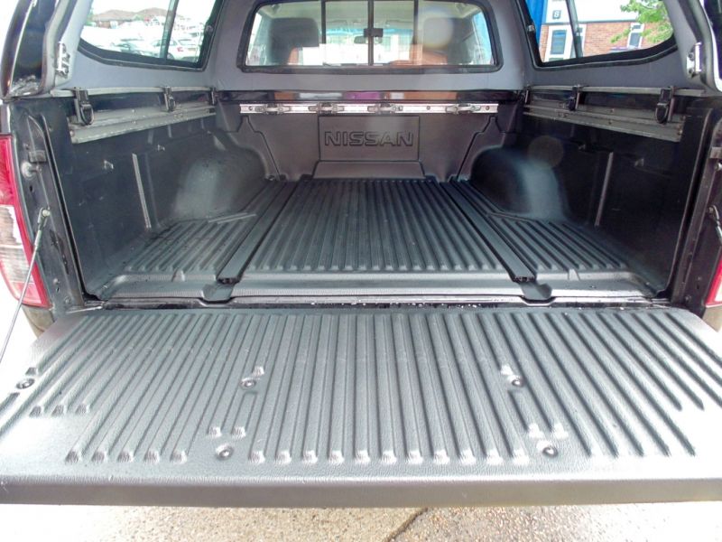 2007 Nissan Navara 2.5 dCi King Cab SE 4dr image 9