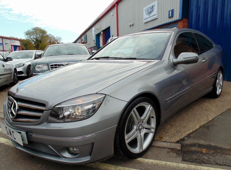 2010 Mercedes-Benz 2.1 CLC220 CDI Sport 2dr image 3