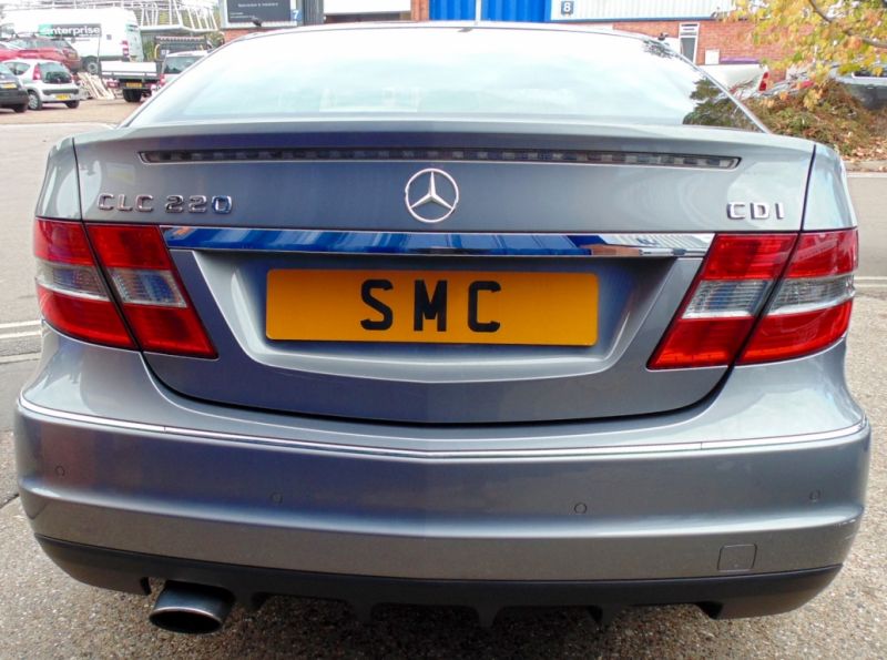 2010 Mercedes-Benz 2.1 CLC220 CDI Sport 2dr image 5