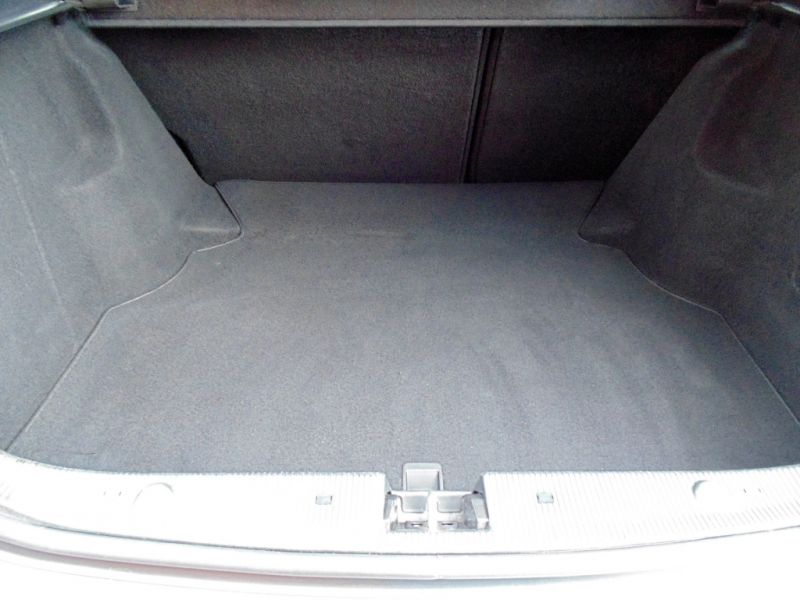 2010 Mercedes-Benz 2.1 CLC220 CDI Sport 2dr image 8