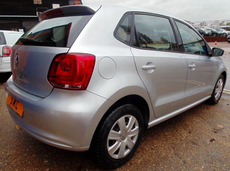 2010 Volkswagen Polo 1.2 S 5dr image 6