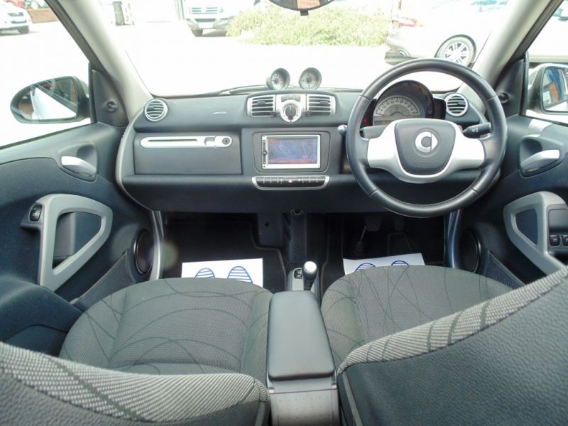 2012 Smart ForTwo 1.0 2dr image 7
