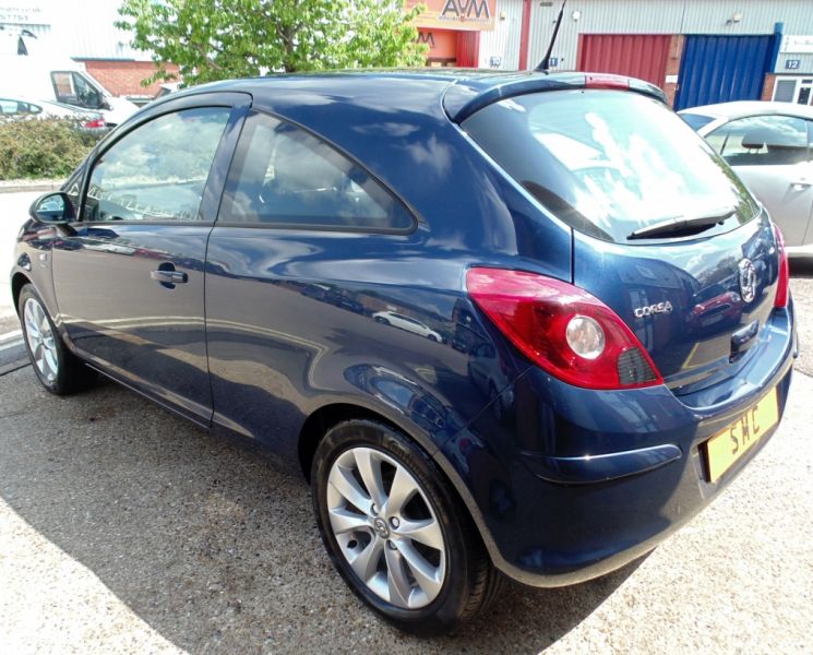 2012 Vauxhall Corsa 1.2 i 12v 3dr image 4