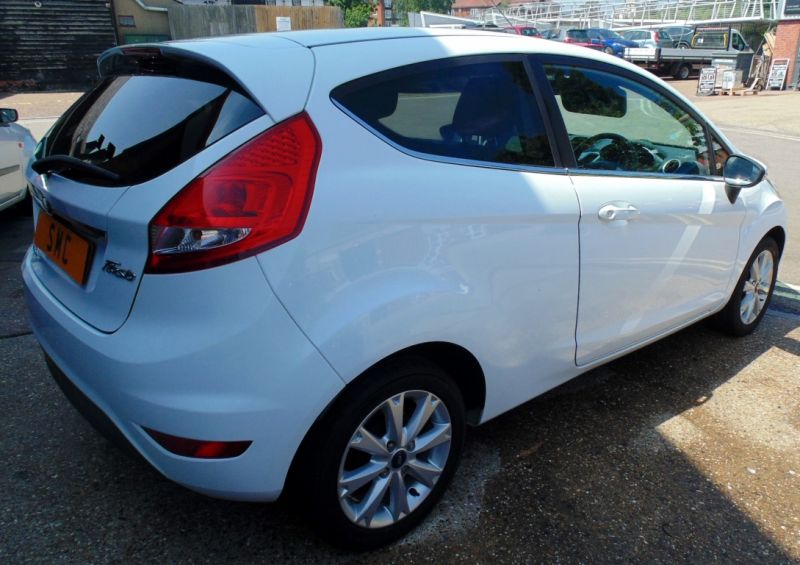 2009 Ford Fiesta 1.3 3dr image 4