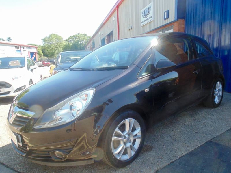 2006 Vauxhall Corsa 1.4 i 16v SXi 3dr image 3