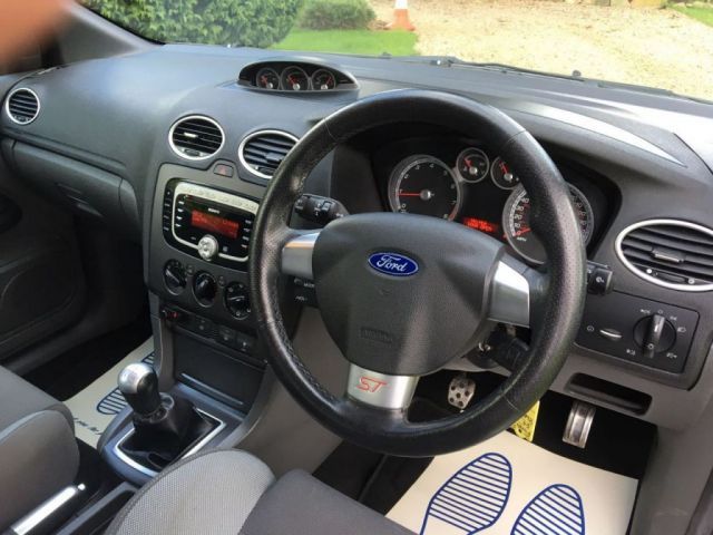 2007 Ford Focus 2.5 ST-2 3d image 7