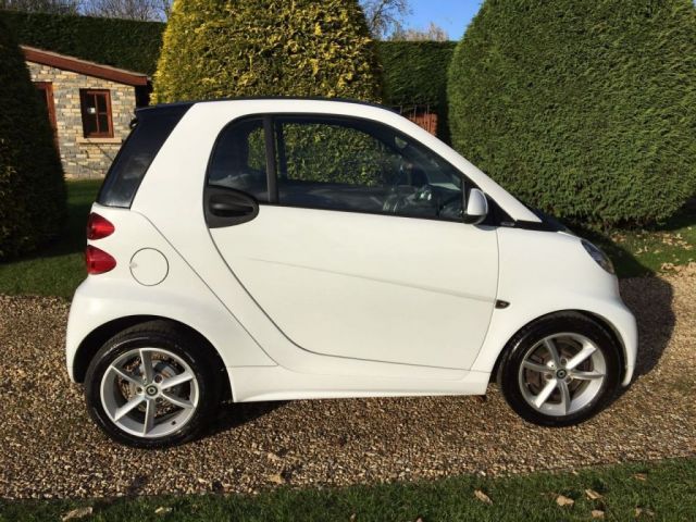2011 Smart Fortwo 1.0 Pulse MHD 2d image 1