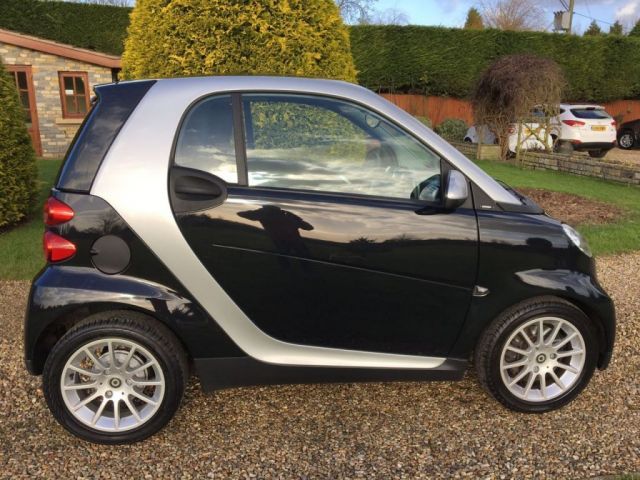 2009 Smart Fortwo 1.0 Passion MHD 2d image 2