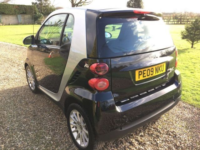 2009 Smart Fortwo 1.0 Passion MHD 2d image 9