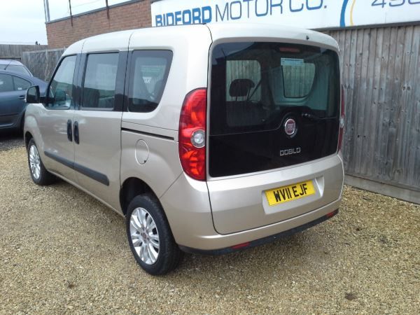 2011 Fiat Doblo 1.6 5dr image 3