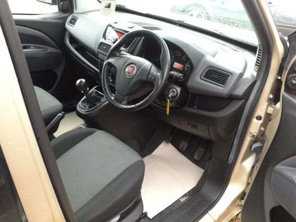 2011 Fiat Doblo 1.6 5dr image 7