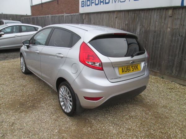 2011 Ford Fiesta 1.6 TDCi 5dr image 6
