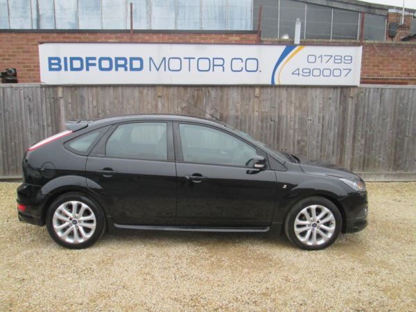 2010 Ford Focus 1.6 TDCi Zetec S 5dr image 2