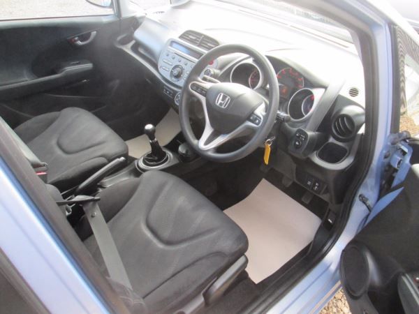 2011 Honda Jazz 1.4 i-VTEC ES 5dr image 6