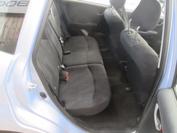 2011 Honda Jazz 1.4 i-VTEC ES 5dr image 7