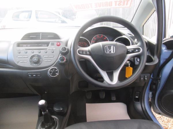 2011 Honda Jazz 1.4 i-VTEC ES 5dr image 8