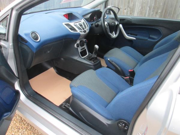 2009 Ford Fiesta 1.6 Zetec S 3dr image 10