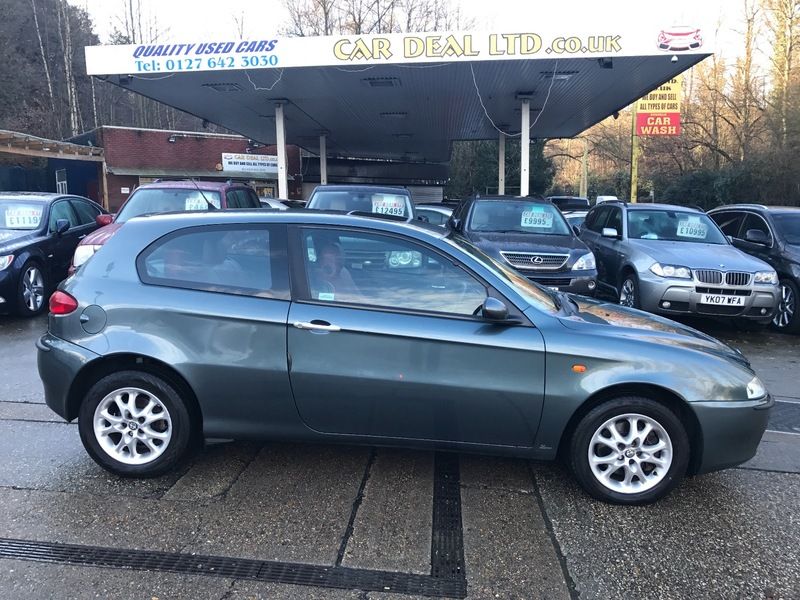 2002 Alfa Romeo 147 1.6 image 3
