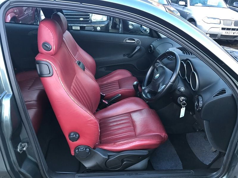 2002 Alfa Romeo 147 1.6 image 7
