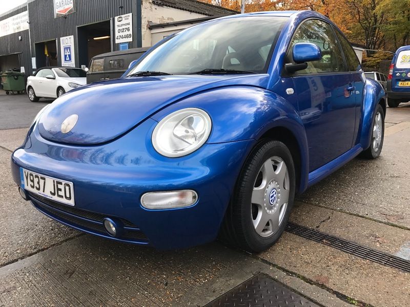 2003 Volkswagen Beetle 2.0 image 1