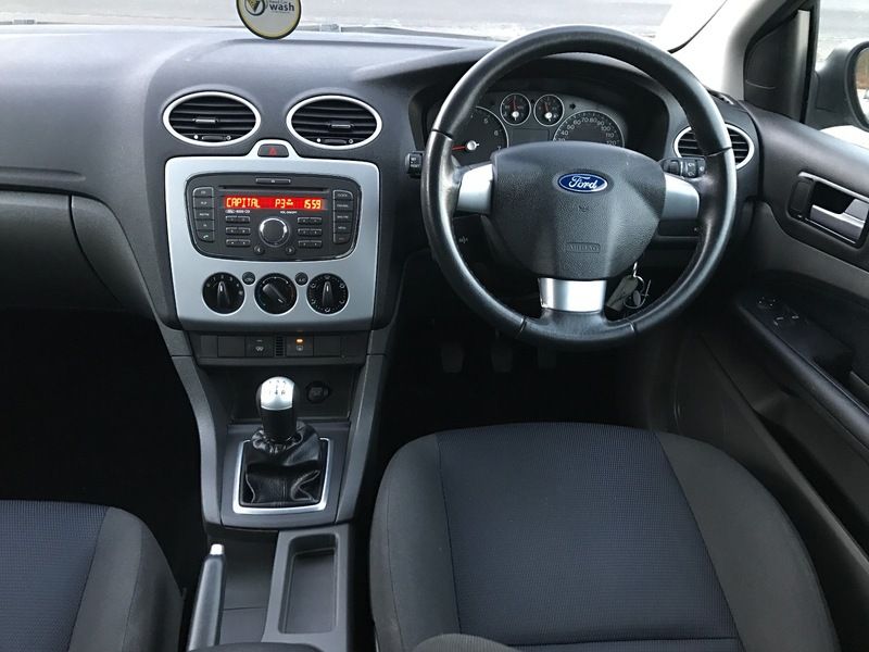 2007 Ford Focus 1.8 Zetec image 10