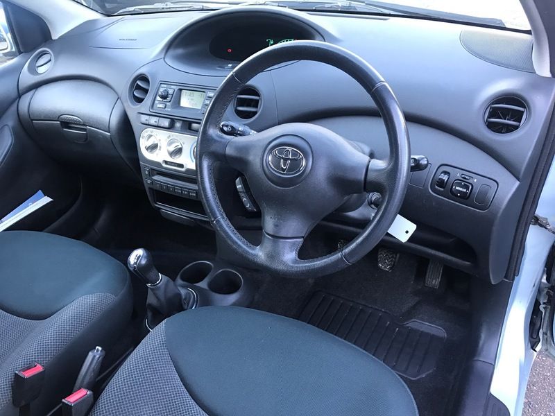2004 Toyota Yaris 1.3 VVT-I T Spirit image 6
