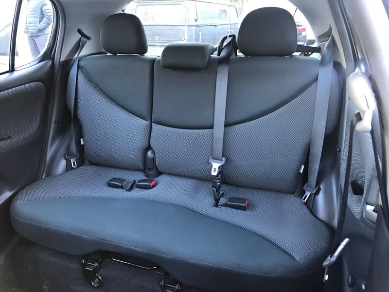 2004 Toyota Yaris 1.3 VVT-I T Spirit image 10