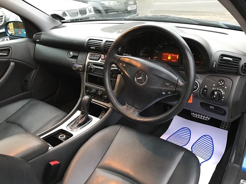 2003 Mercedes C Class C320 image 8