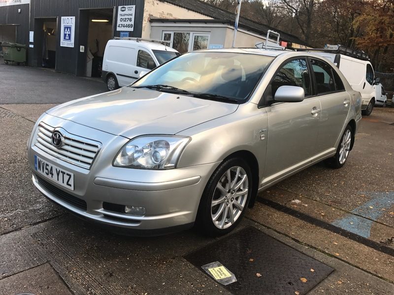 2004 Toyota Avensis 2.0 VVT-I image 3