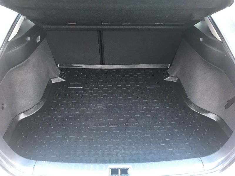 2004 Toyota Avensis 2.0 VVT-I image 9