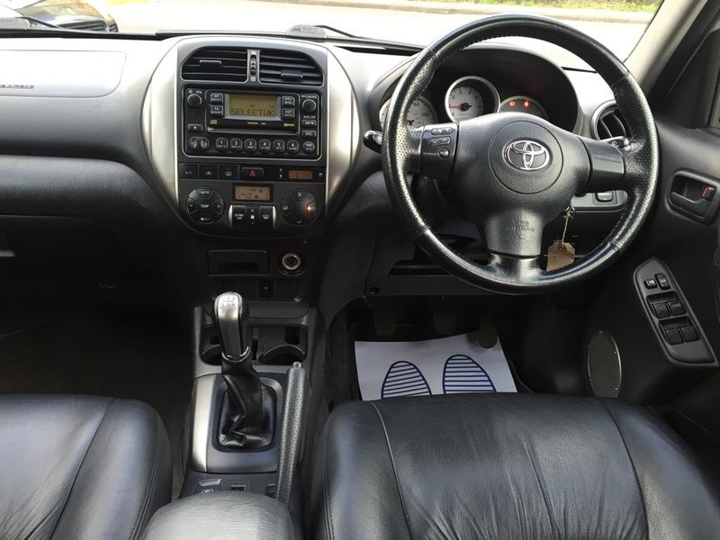 2005 Toyota RAV4 2.0 D-4D XT4 4X4 image 9