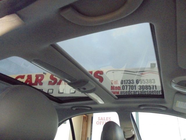 2005 Mercedes-Benz 2.1 E220 CDI 4d image 10