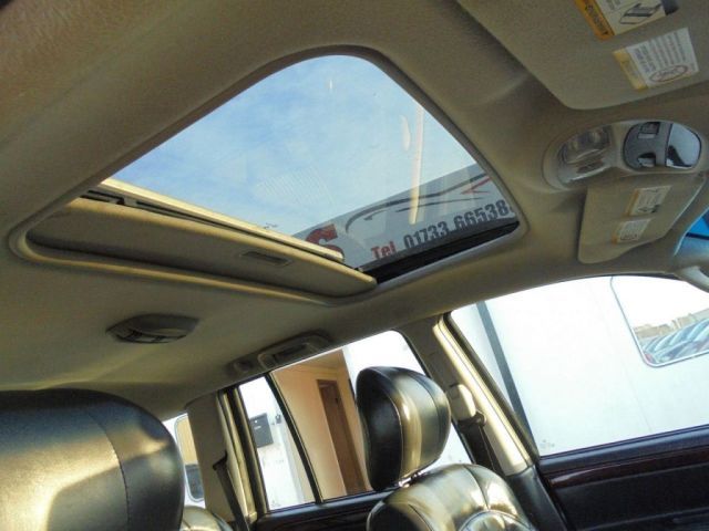 2004 Jeep Grand Cherokee 2.7 5d image 10