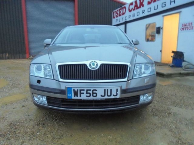 2006 Skoda Octavia 2.0 TDI 5d image 2