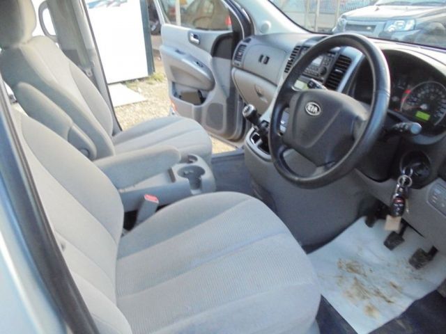 2008 Kia Sedona 2.9 LS 5d image 7
