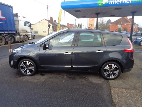 2011 Renault Grand Scenic 1.5 dCi 5dr image 2