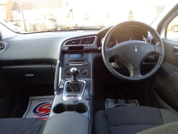 2013 Peugeot 3008 1.6 HDi 5dr image 5