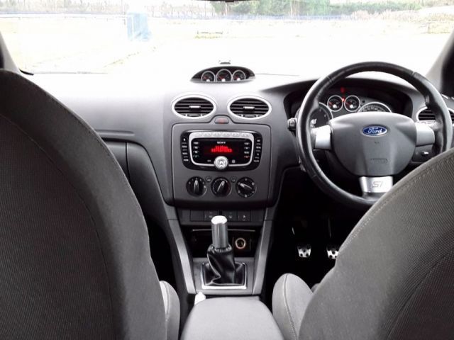 2008 Ford Focus 2.5 ST-2 3d image 8