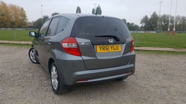 2011 Honda Jazz 1.3 I-VTEC EX 5d image 2