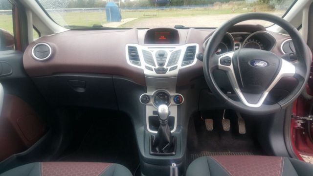2009 Ford Fiesta 1.2 Zetec 3d image 7