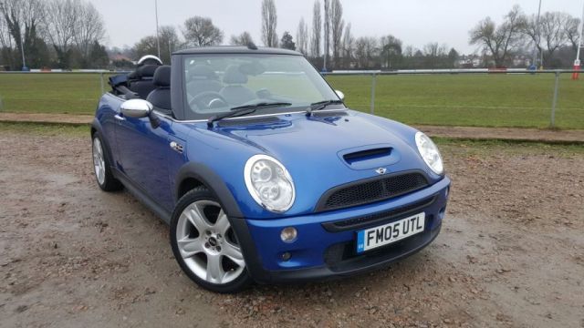 2005 MINI Convertible 1.6 Cooper S 2d image 1