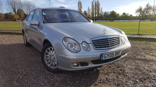 2005 Mercedes-Benz 2.7 E270 CDI 4d image 1
