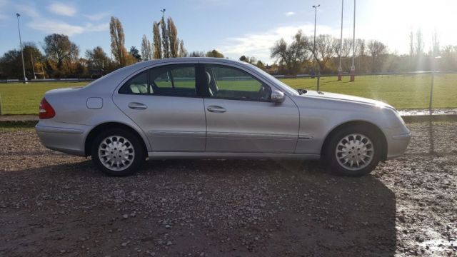 2005 Mercedes-Benz 2.7 E270 CDI 4d image 5