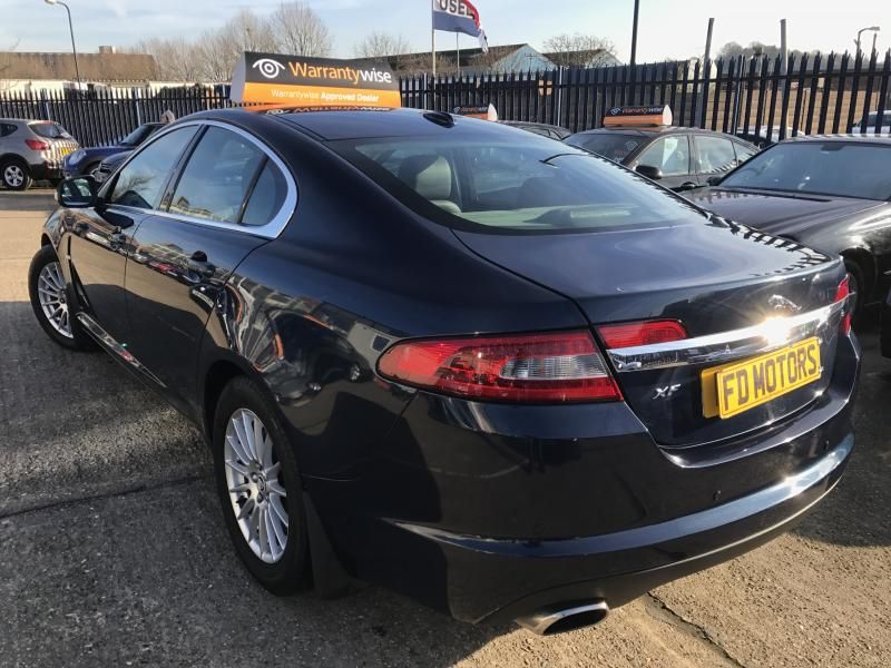 2008 Jaguar XF 2.7 4dr image 4