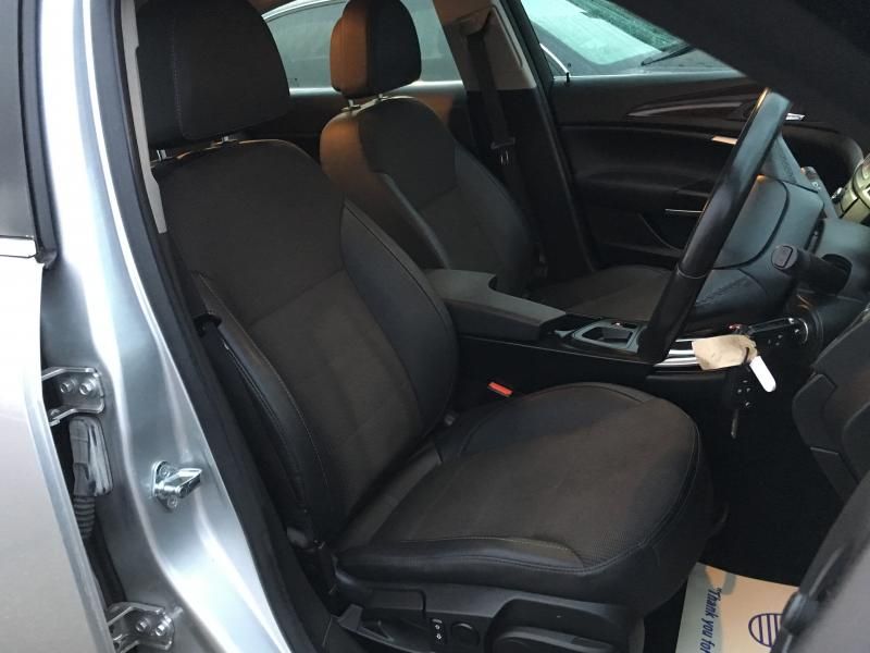 2009 Vauxhall Insignia 2.0 5dr image 8