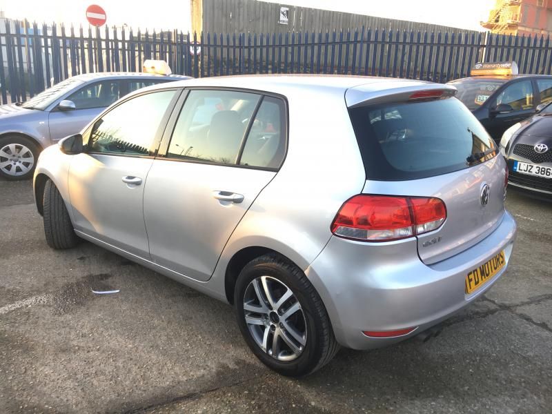 2009 Volkswagen Golf 2.0 5dr image 4